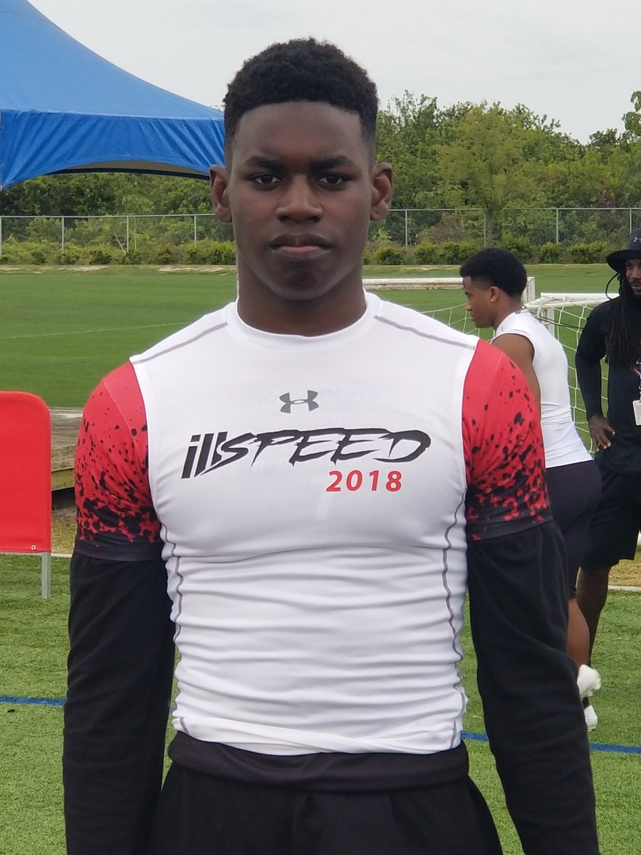 Coachgphoenix's tweet photo. E7 @Eric7Phoenix followed his QB MVP🏆performance at #ESPFC 🏈by taking ✈Airline Phoenix to @IMGAcademy where he had a good showing throwing🎯 4 TD's on the weekend.😎 @BobbyBrown_AF @CoachJ_Everett @GSAthletics https://t.co/NXZ9B8by1J