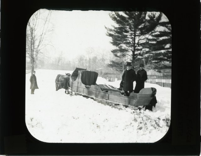 brooklynhistory's tweet photo. @NYPLHistory @NYHistory @MuseumofCityNY @HudsonRivMuseum @nypl @NYPLMaps Who says a #blizzard has to cramp your style? Here's to the sassy, the fabulous, and the snazzy (like these gents with their top hats slick ride, always a BHS fave image). #SleighTheRunway #Blizzard1888 #HistoryHighFive https://t.co/cbnVhe9zPG