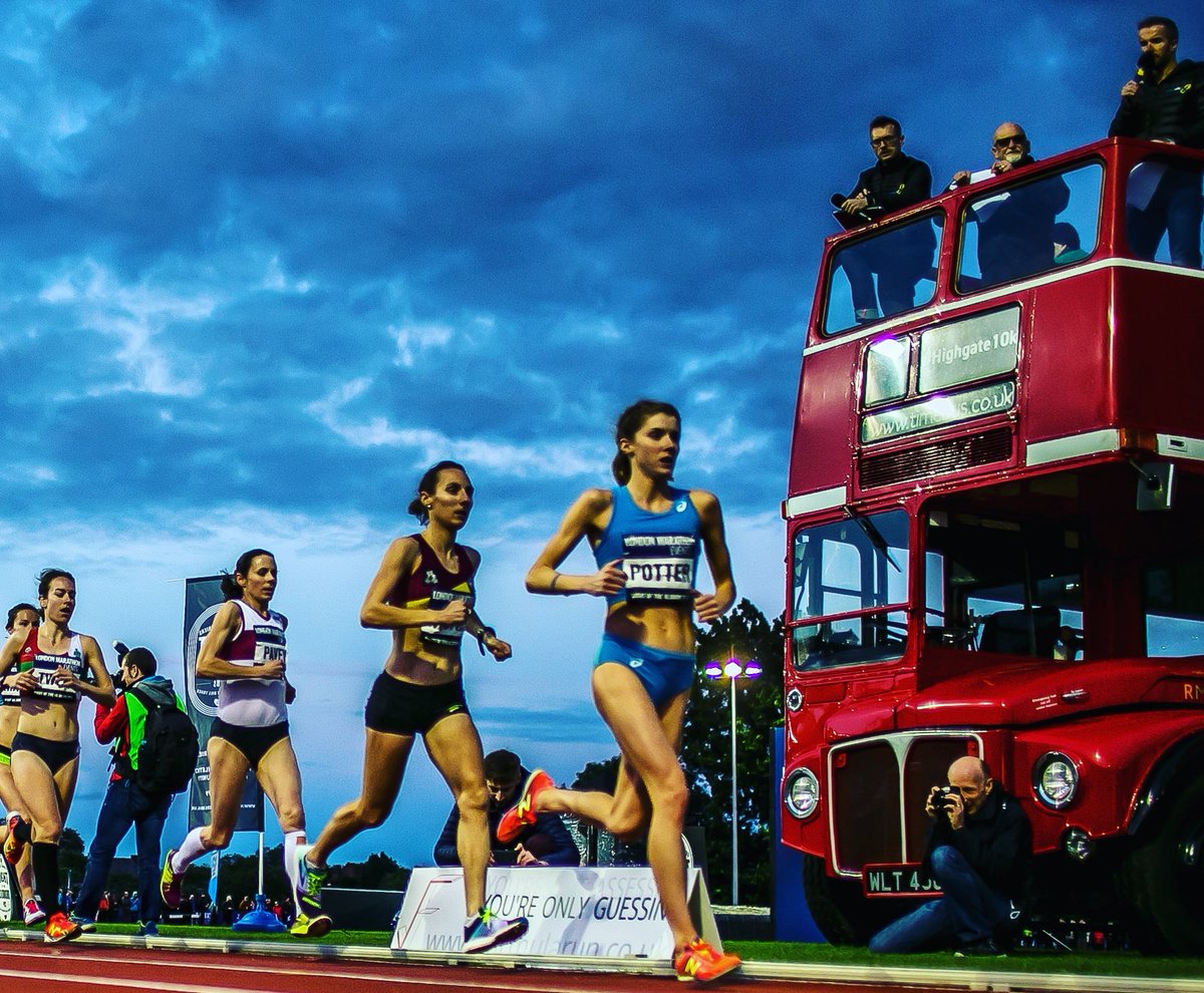 #Highgate10k entries now open for sub 36min women &amp; sub 32min men.

nightofthe10kpbs.com

#Lane3BeerNCheer 

Credit: Steve O'Sullivan