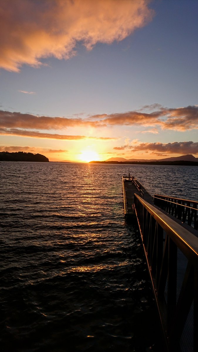 Perfect finish to the day <a href="/bantry_bay/">The Bantry Bay</a> <a href="/TourismIreland/">Tourism Ireland</a> <a href="/wildatlanticway/">Wild Atlantic Way</a> <a href="/VisitSheepsHead/">The Sheep's Head Way</a> <a href="/discoverwcork/">Discover West Cork</a> <a href="/carberysailing/">Carbery Sailing</a> <a href="/whiddyisland/">Whiddy Island</a>