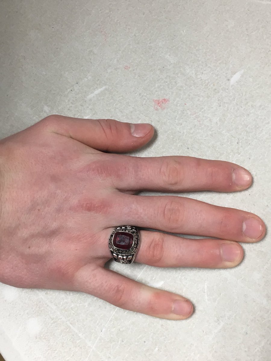CresciMarty's tweet photo. Congrats @StElizSchool class of ‘19 on your class rings- not always championships that form bonds over generations (but they do help😜) - class rings from classof48, 54, and 66 pictures along wit 2019 #VKNation @StE_Athletics @SEHSadmissions #ringmass https://t.co/c7Z5Qu4MT4