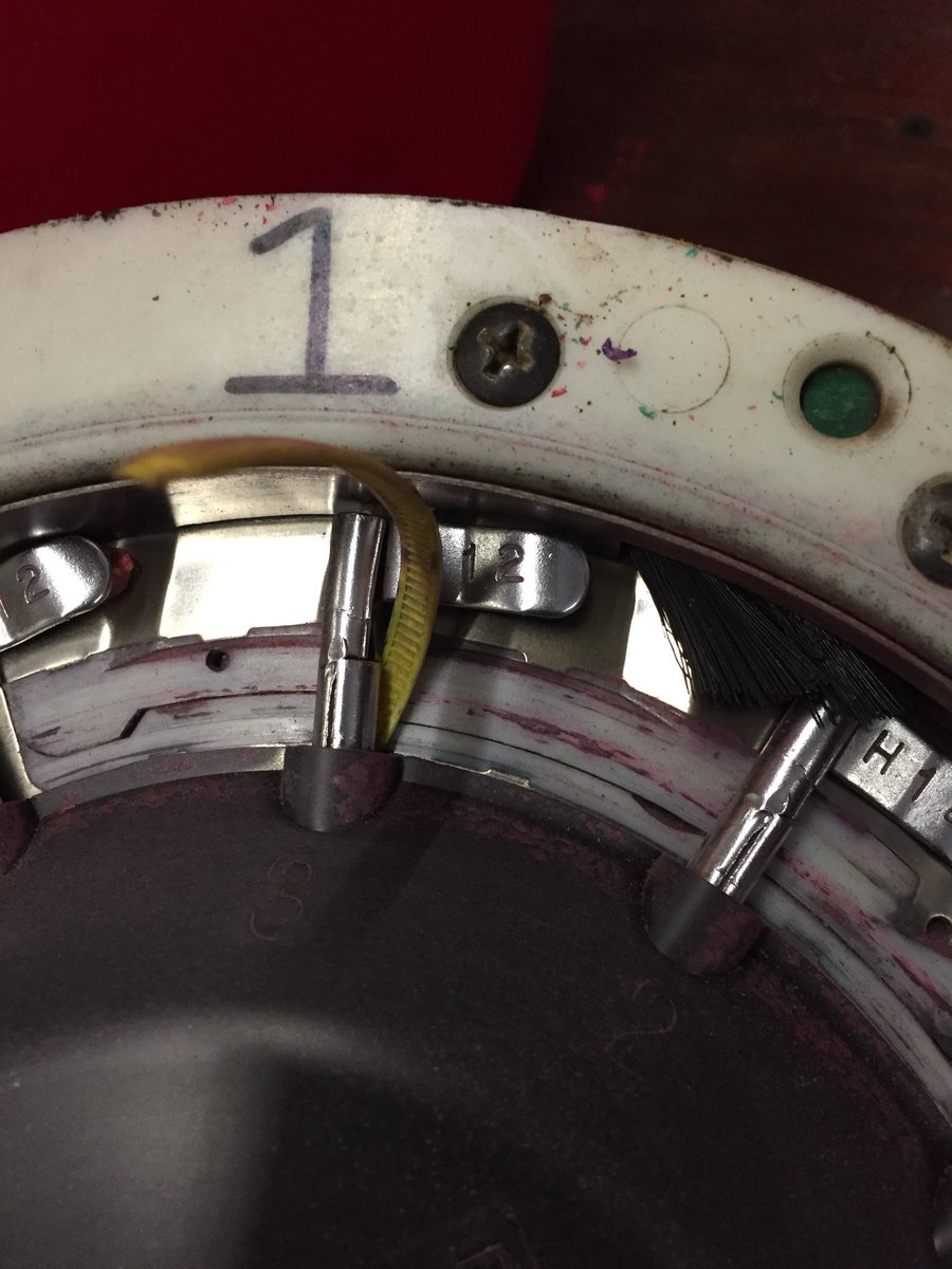 FSNextGenAg's tweet photo. Don’t second guess getting your meters checked before planting! 20 skips on 500 seeds because of a zip tie. 1 skip after removed. https://t.co/BPAZXjGHpy