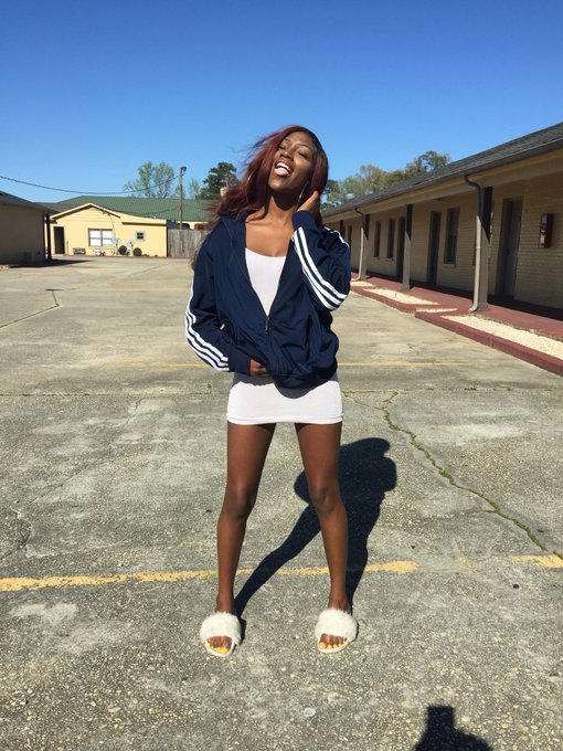 Watch Ri 🤪's leaked NSFW photo on TwXstars