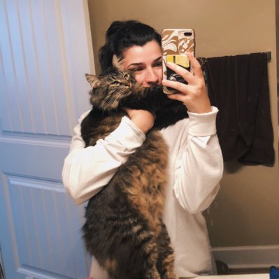 Korbynl's tweet image. #NewProfilePic #catmom #smallhead #bigbody