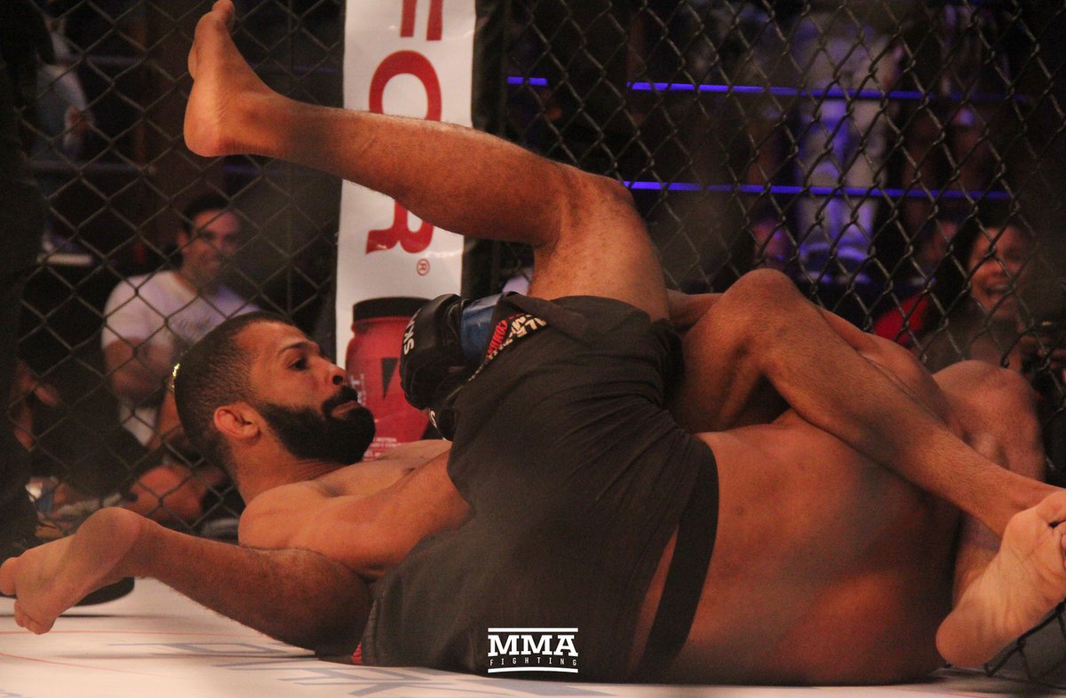 Nine-time jiu-jitsu world champion star Bruno Malfacine signs with Brave for April debut (<a href="/guicruzzz/">Guilherme Cruz</a>) mmafighting.com/2018/3/12/1711…