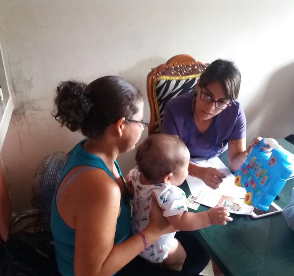 Salud_Guayas's tweet photo. #Distrito09D03 brinda atención médica integral en CNH "Pequeños Genios" https://t.co/7ptWUMuY9F