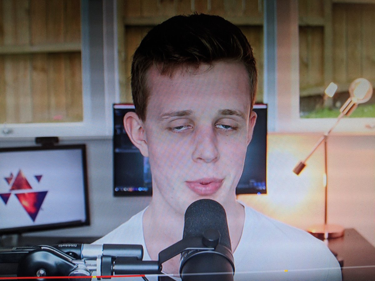 WraithVII's tweet image. When you cum but she keeps sucking 😂😂(love you Fitz don't hate me) @GoodGuyFitz  @johnontheradio