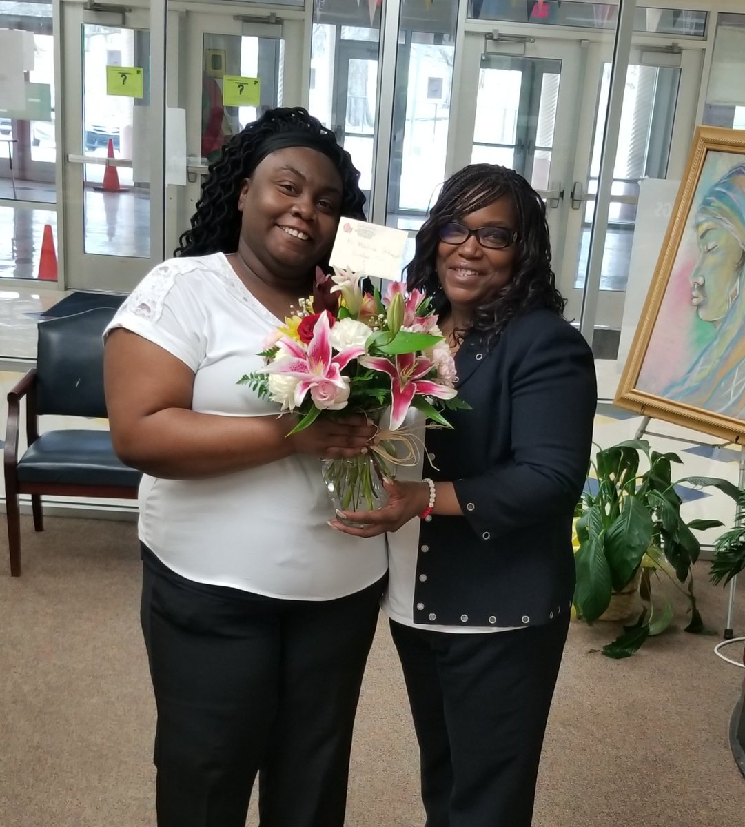Martina Jackson recent graduate of APS Aspiring Leaders  Program. Team Dunbar❤s you! <a href="/DrEmilyAMassey/">DrEmilyAbramsMassey</a>  @Atldepsupt  <a href="/CarstarphenMJ/">Meria Carstarphen</a>