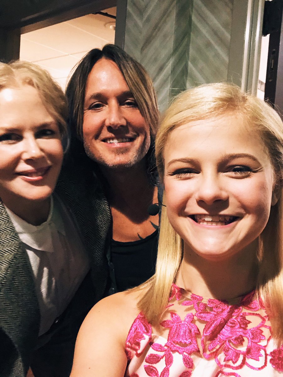 ItsDarciLynne's tweet photo. I can’t believe @KeithUrban and #NicoleKidman came to my show at @theryman this weekend!! 😱😱😱 You guys are the NICEST people ever 💕💕 thank you so much for coming!! https://t.co/lIV7sx03Ut