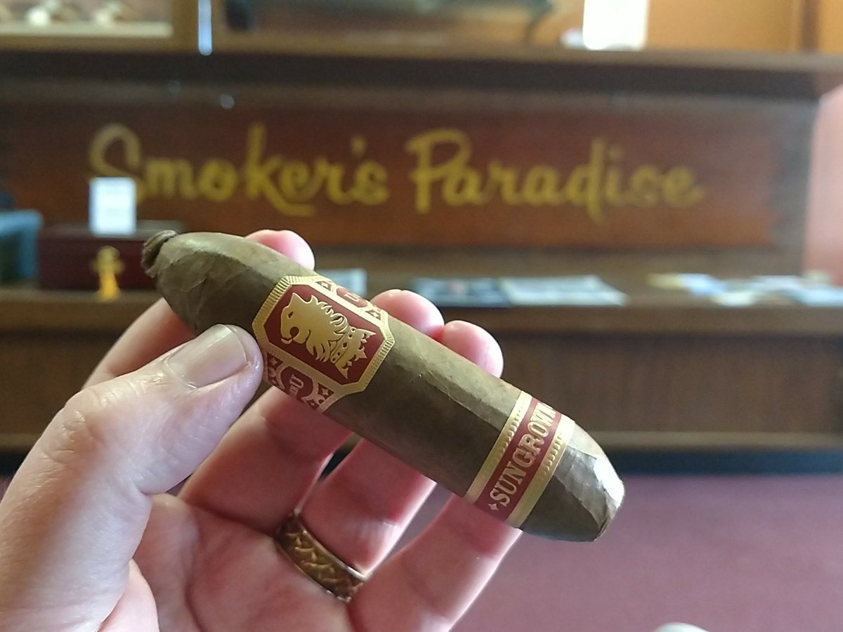 Smoker's Paradise (SmokrsParadise) Twitter