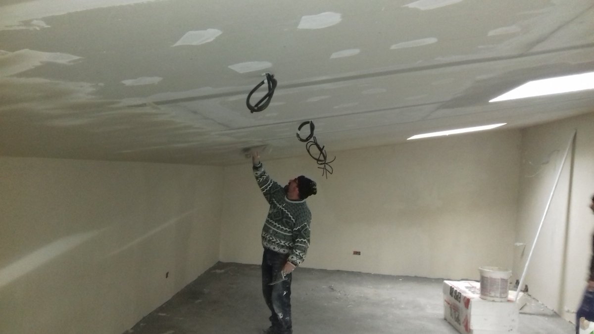 constructbif's tweet image. Oferim prestari servicii de orice tip, civile si industriale. #constructii #constructor #finisaje #case #structura #servicii #cautconstructor