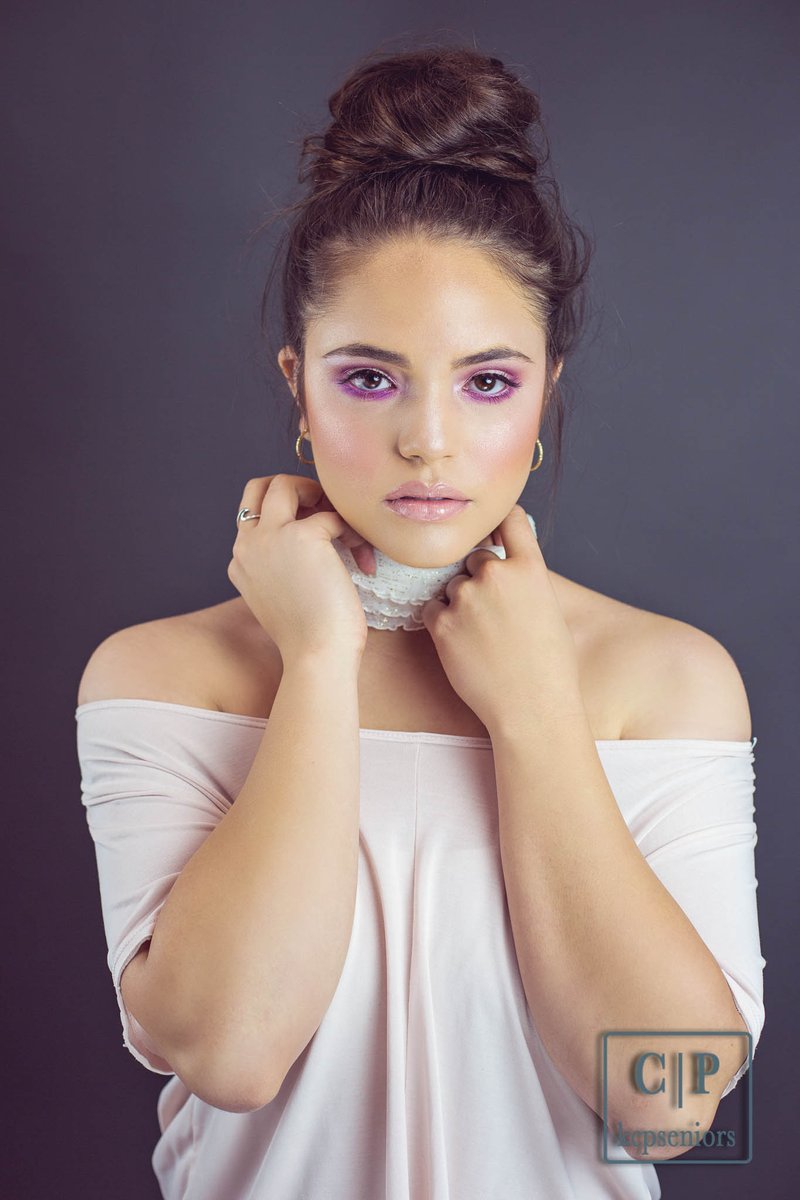 kcp_seniors's tweet photo. Who says Senior Portraits have to all be traditional?! @milankandrade 

Makeup:  @LabelleArtistry 

Have you scheduled your Senior Pics yet?  Contact Katie at 480-789-1165! https://t.co/rV07IsrF5i