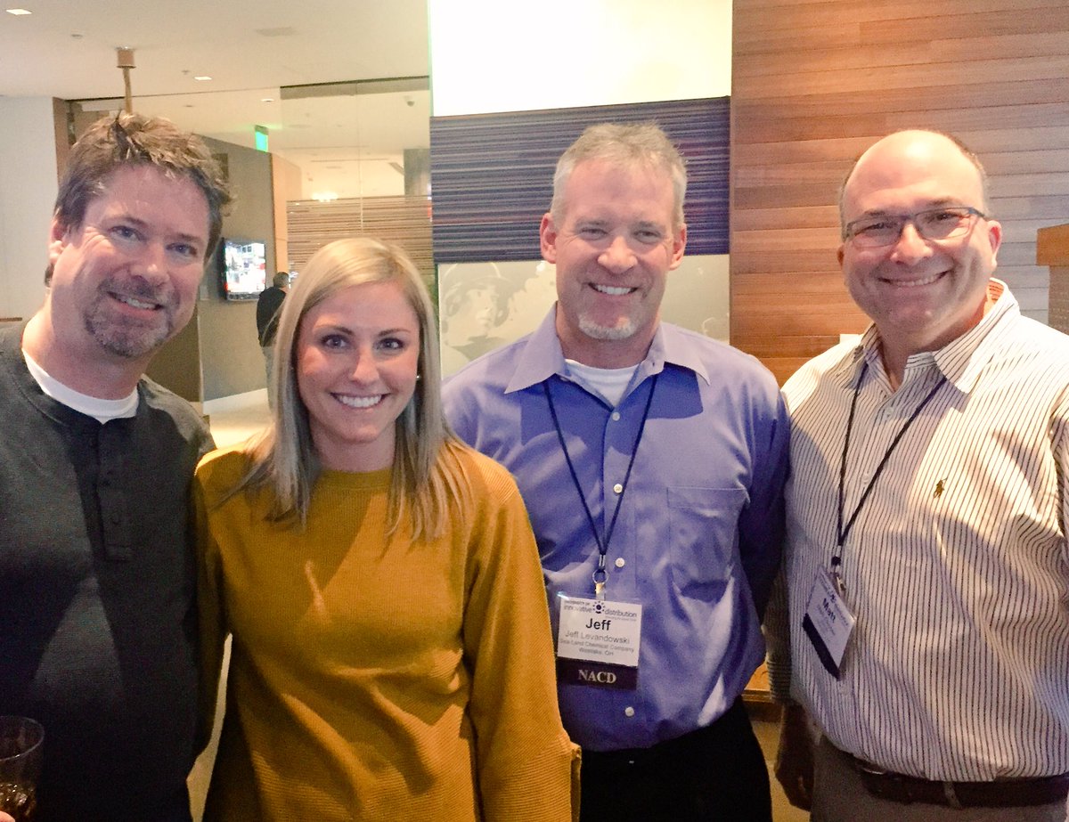 Glaser_Matt's tweet photo. @NACD_RD members learning and connecting at #UID2018. Attend UID three times and earn a Professional Certificate in Innovative Distribution from Purdue! https://t.co/nOl1B193Pl