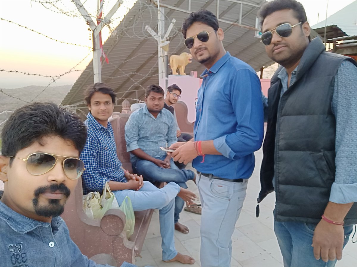 Rudra_Ka_Daas's tweet photo. #EarlyMorningclick #25℃ #OnePlus5t https://t.co/eIGSIpr3ZF