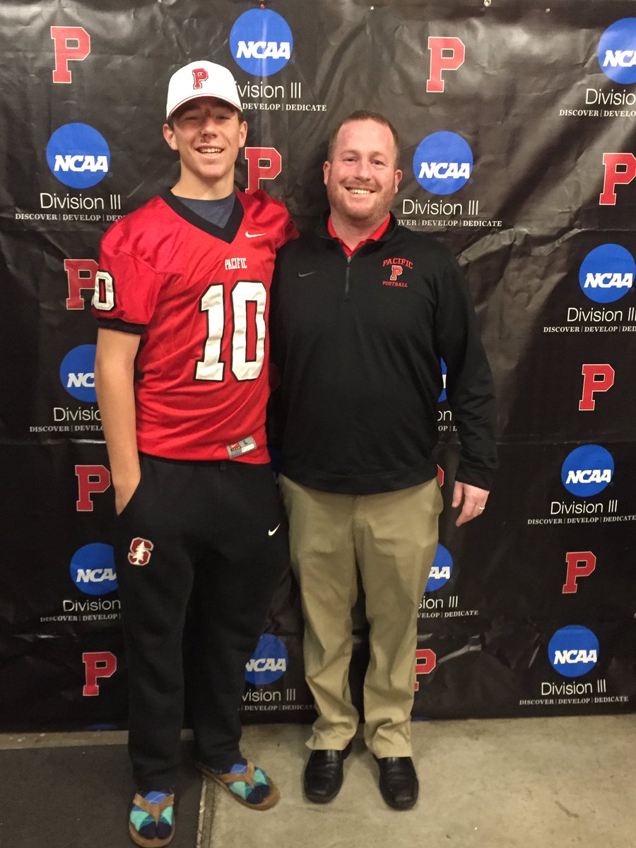 RomanSStein's tweet photo. Extremely excited to be announcing my commitment to @Boxer_Football. Big thanks to @Coachmattwade for recruiting me and @coach_buckley  for making me feel right at home. Can't wait to start the grind after I heal. #goboxers #Boxernation https://t.co/f4Y8CXqZCi