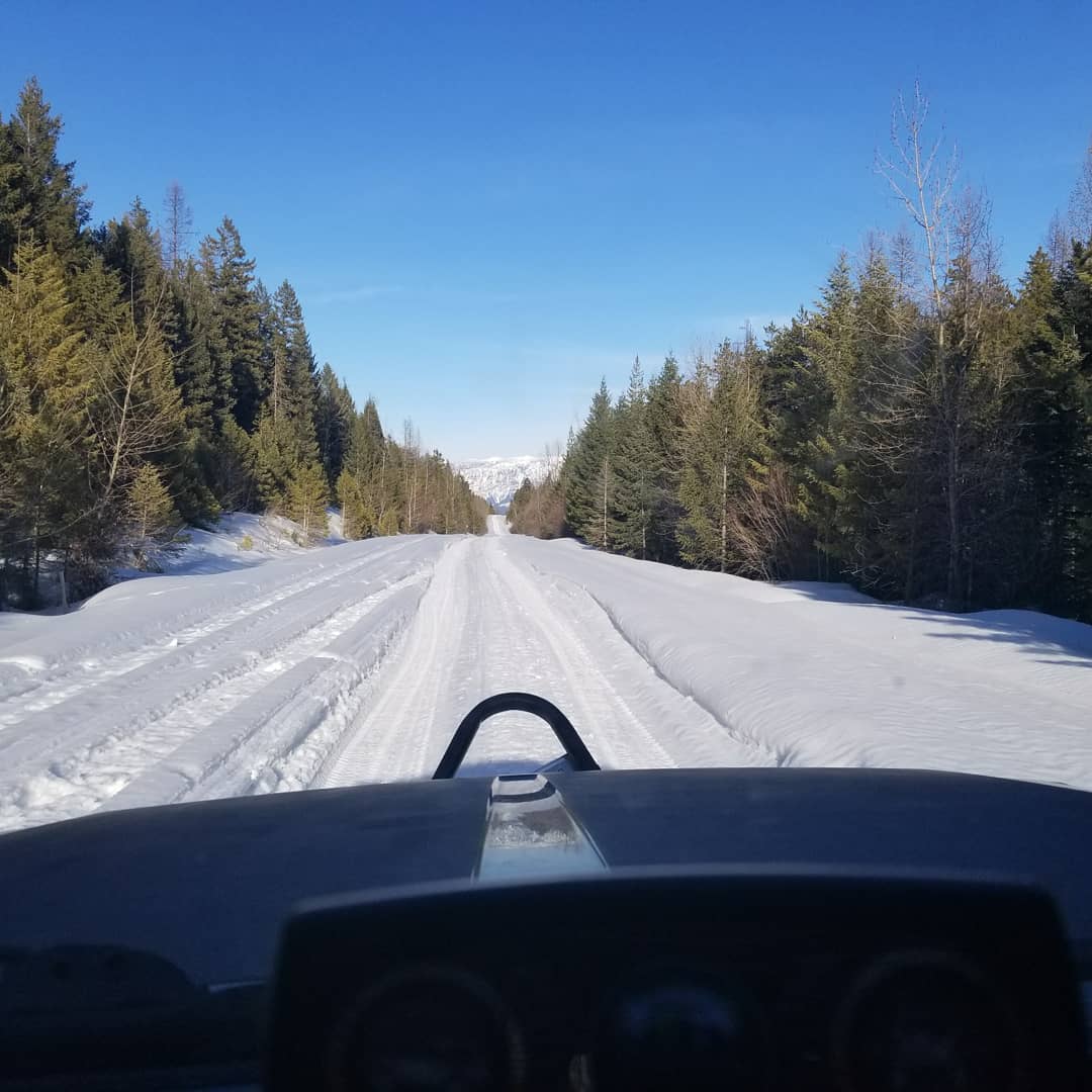 Galanov3's tweet photo. #Cranbrook BC #Jeep #jeeplife #jeepmafia #jeepwave @sherwoodfores https://t.co/7l8dwb0Us0