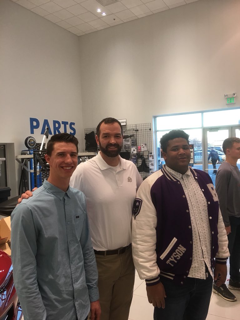 heatherd8096's tweet photo. Congratulations @semipro_  2018 High School Players of the Week! Great Night! Shout out to 1280 The Zone &amp; John Watson Chevrolet #alexjenson #Corvette https://t.co/iQGzjJzQVq