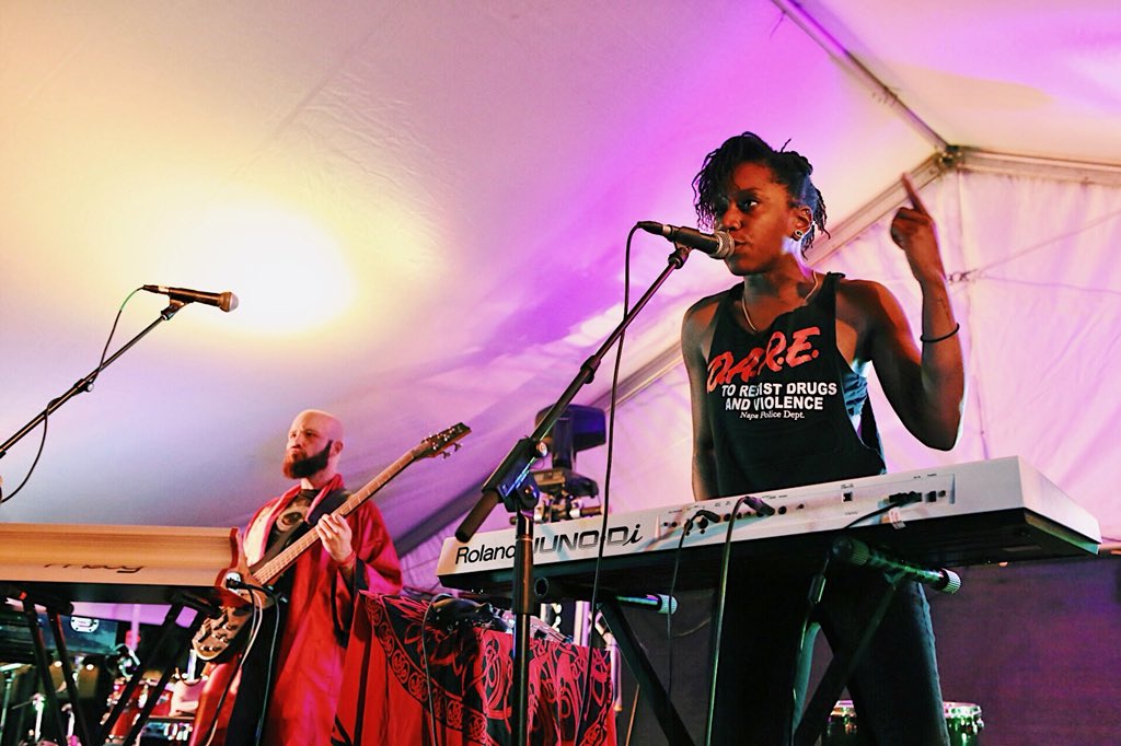 Do512's tweet photo. Hell yeah. #TroubleInTheStreets came to PARTY. Make sure you catch them this #SXSW. What a show. | #do512 @HARDER @deepeddyvodka @karbachbrewing 📷 @daniellehopev https://t.co/aY66REnk3i