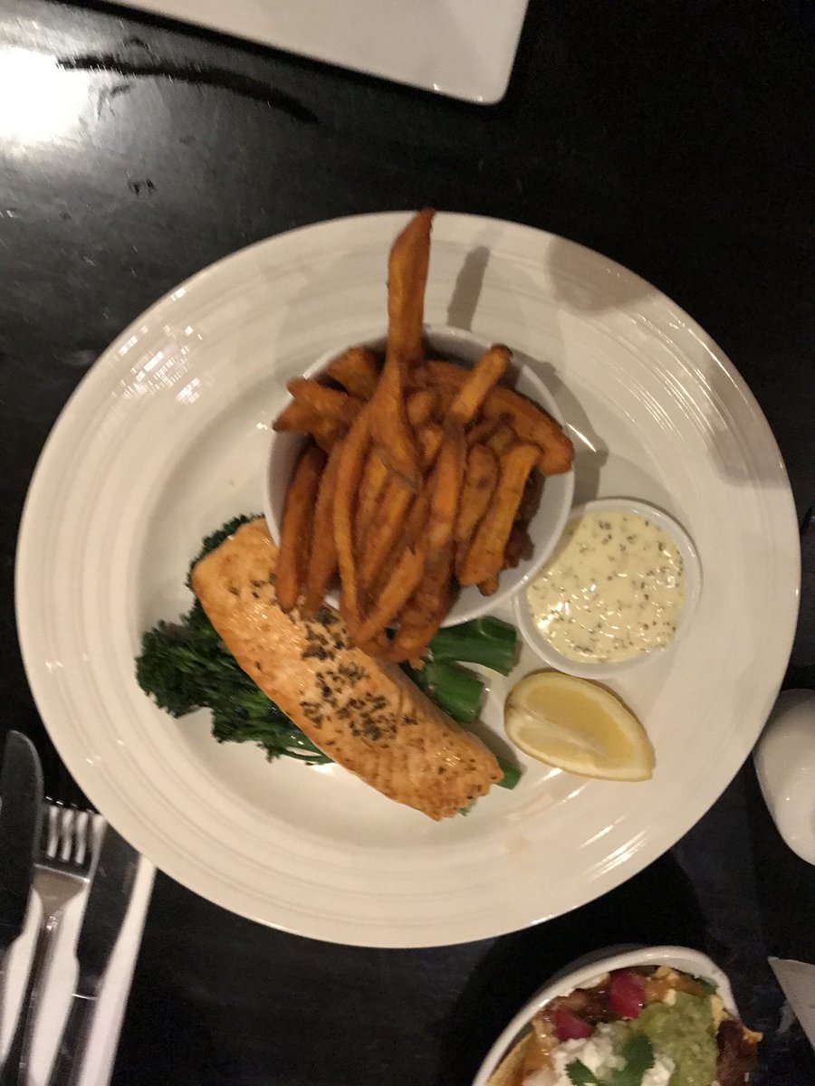 traciec1985's tweet photo. #spring2018 @JoWatling @da47654e1d7241d @sandra1910  new menu cook off at the French connection 😁😁😁 https://t.co/Q5GtCHa3Mn