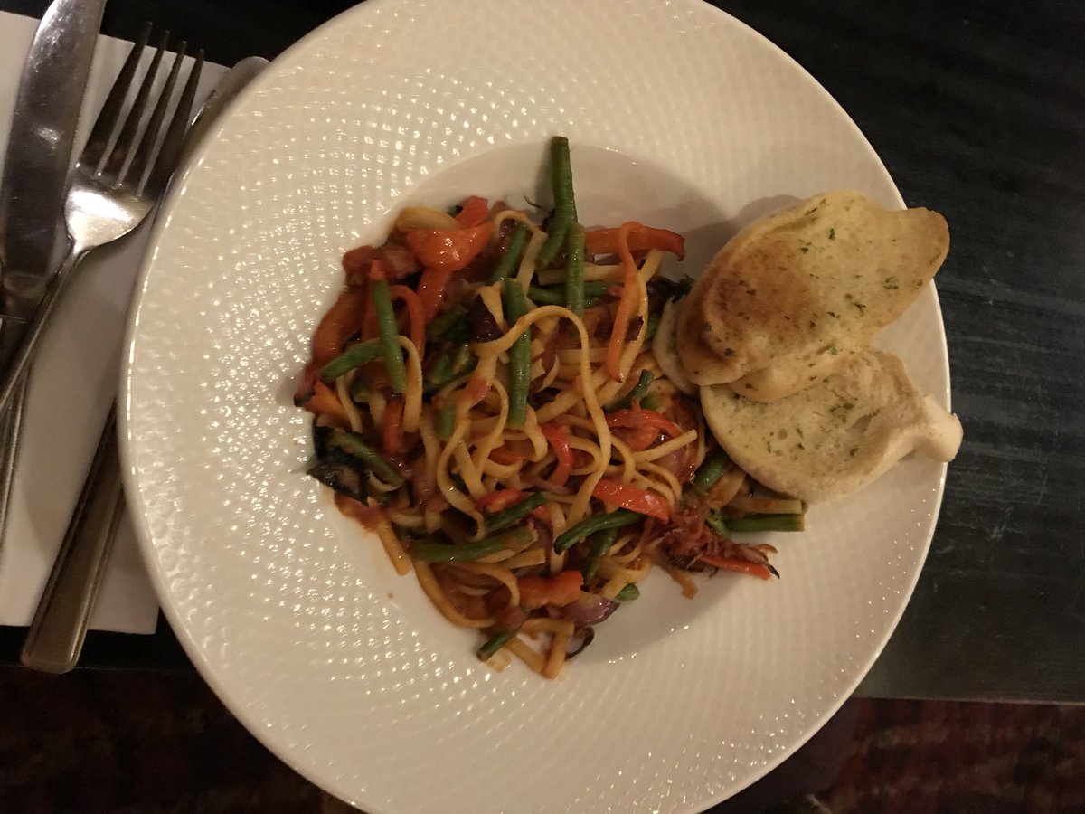 traciec1985's tweet photo. #spring2018 @JoWatling @da47654e1d7241d @sandra1910  new menu cook off at the French connection 😁😁😁 https://t.co/Q5GtCHa3Mn