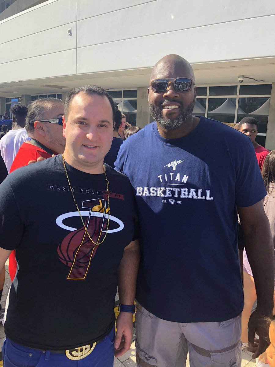 RonRafaelS's tweet image. #miamiheatfamilyfestival #miamiheat #ronrafael #ronrafaels #ronrafaelshimshilashvili #ronshimshilashvili #americanairlinesarena  @MiamiHEAT @HEATDancers