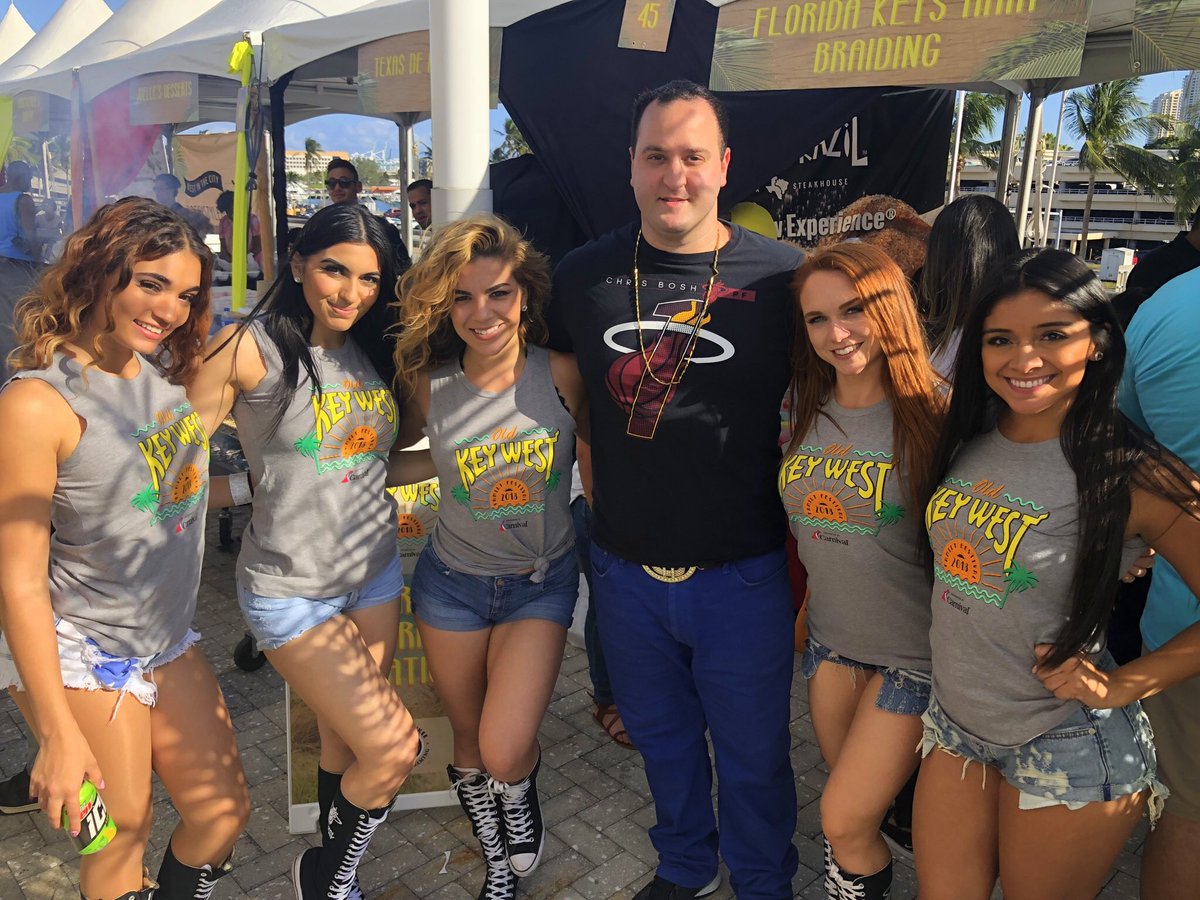 RonRafaelS's tweet image. #miamiheatfamilyfestival #miamiheat #ronrafael #ronrafaels #ronrafaelshimshilashvili #ronshimshilashvili #americanairlinesarena  @MiamiHEAT @HEATDancers