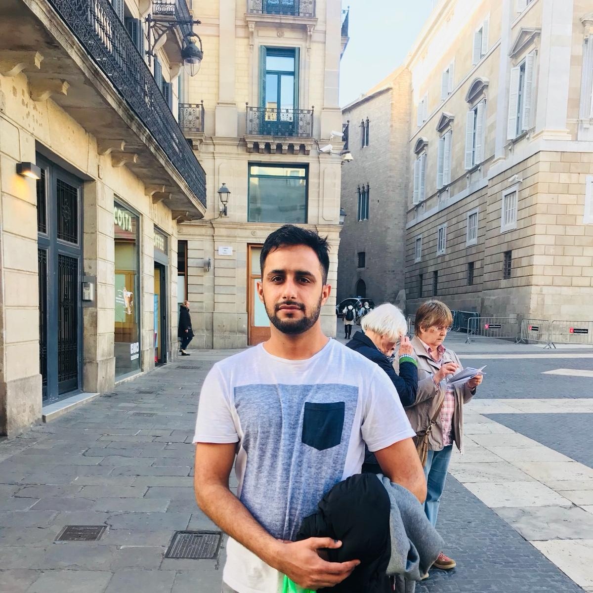 ChaudairyAli's tweet photo. #NewProfilePic https://t.co/BRRAVNTelm