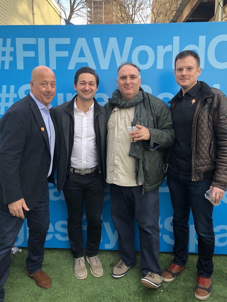 #TwitterHouse who is joining me?! Here with @andrewzimmern @ZacharyLeonsis @natemook @Twitter @beardfoundation @WCKitchen let’s go.. Thank you my friends!