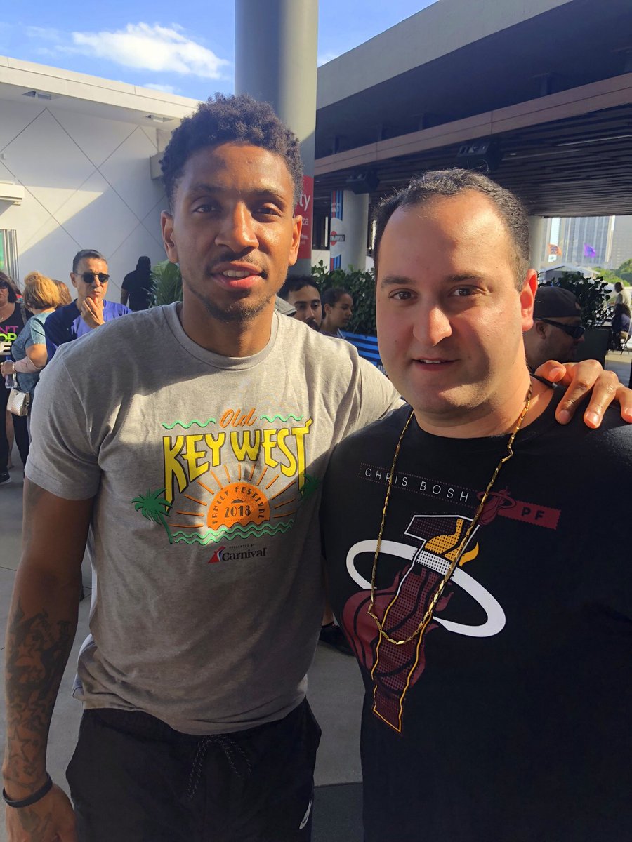 RonRafaelS's tweet image. #miamiheatfamilyfestival #miamiheat #ronrafael #ronrafaels #ronrafaelshimshilashvili #ronshimshilashvili #americanairlinesarena  @MiamiHEAT #lukebabbitt #udonishaslem #shanebattier #rodneymcgruder @RodneyMcGruder @ThisIsUD @ShaneBattier @shanetakecharge