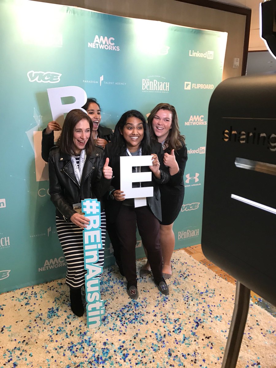 TheWrap's tweet photo. Photo madness with @sharingbox! #BEinAustin #sharingbox https://t.co/fnVgoy3OEo