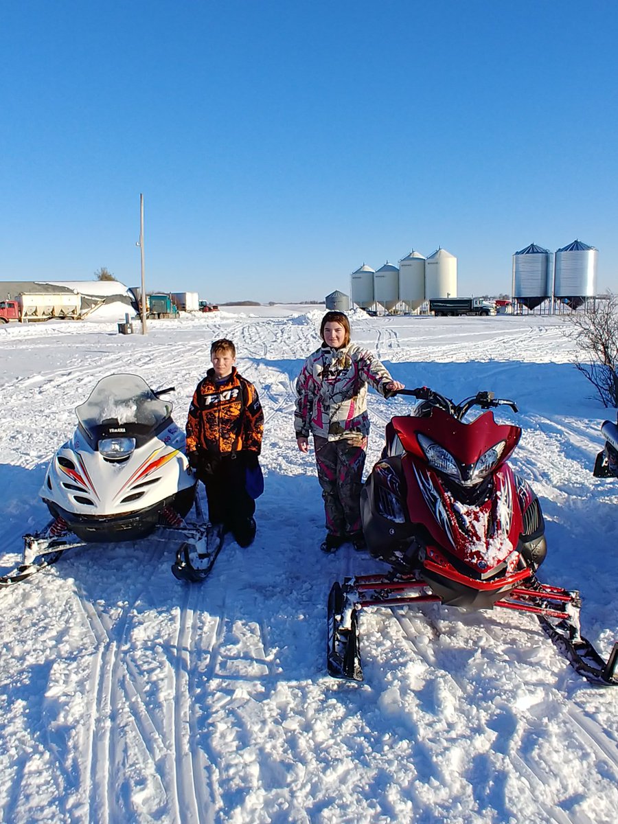 JamieBenko's tweet photo. Had a great weekend riding with the family @jcbenko @YamahaMotorCa @sasksnow https://t.co/aHeE7BnQFt