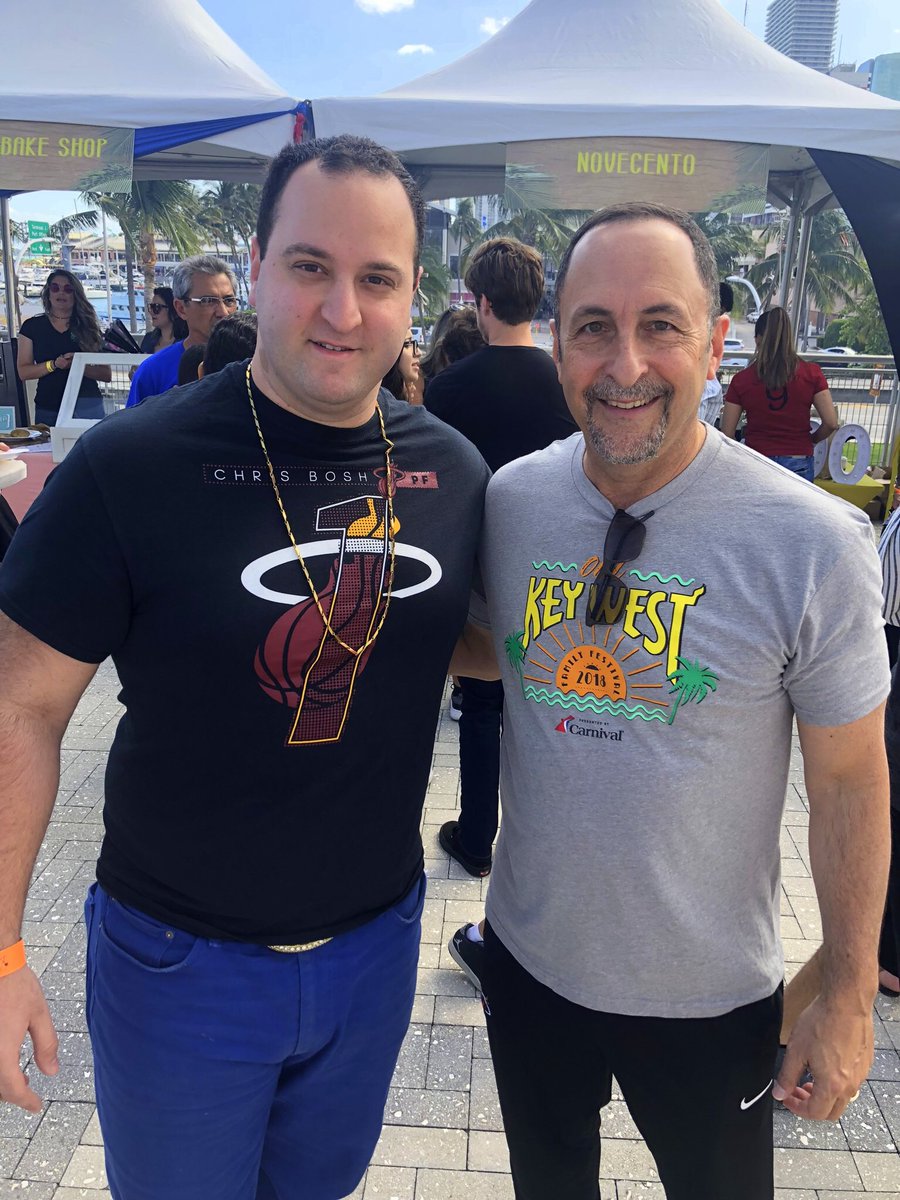 RonRafaelS's tweet image. #miamiheatfamilyfestival #miamiheat #ronrafael #ronrafaels #ronrafaelshimshilashvili #ronshimshilashvili #americanairlinesarena  @MiamiHEAT @J_Rich1 @WayneElli22 @james #jamesjohnson #wayneellington #ericreid #joshrichardson