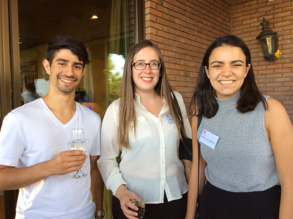 CanEmbChile's tweet photo. At #CanadianAlumni meeting learning about the experience of young Chileans who studied in Canada. Happy to share pleasant moments with friends of 🇨🇦! @ucatolica @uchile @SenMacDonald @stbsTvdan @WillAAmos @ThomasMulcair @CandiceBergenMP https://t.co/GaAHUhVWUL