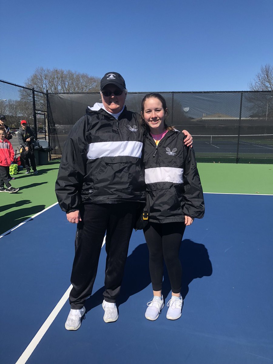 #pmstennis Gotta love having a twin ona windy spring day#lovemeosmemakensie