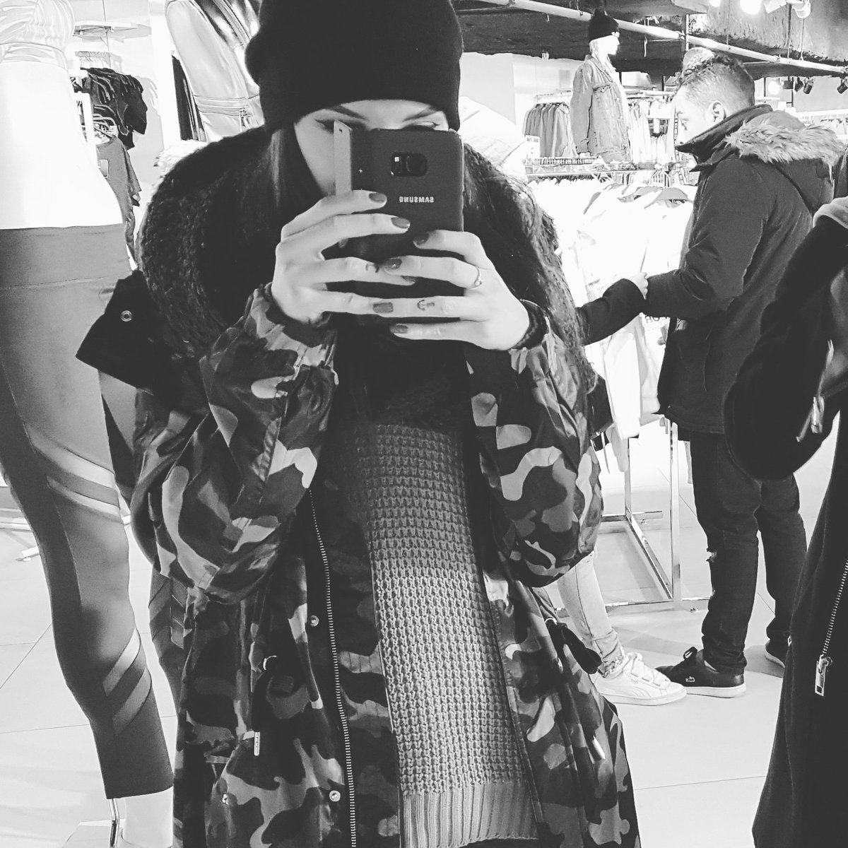 Pollyntm's tweet photo. #NouvellePhotoDeProfil https://t.co/gC3TdUVUFO