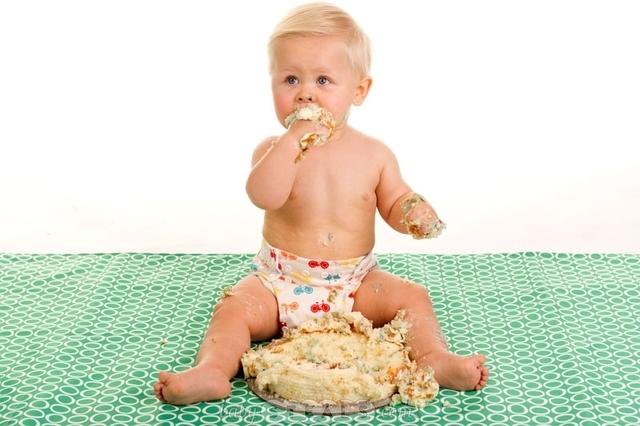 Smittenbaby's tweet photo. worried about a messy #toddler. Our mat is great for #mealtime #beach or #crafting Did we mention its made in #Canada with only #NorthAmerica made materials? https://t.co/InhMv4imMX @zulily #kids #baby #girls #boys #cool  #babyshower #momtobe #mummy  #baby #child #infant #newmom https://t.co/H7rvnzxZaa