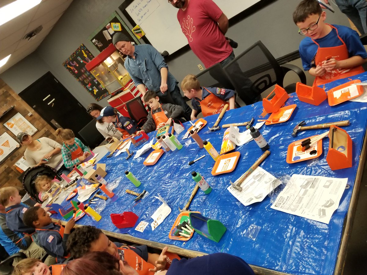 monseadams's tweet photo. Boy scouts workshop @3909 @KyleBollman @Shannondepot @drewcaram @LanceLwilli79 #SWBEST #D262FURY https://t.co/efe4K0dzAd