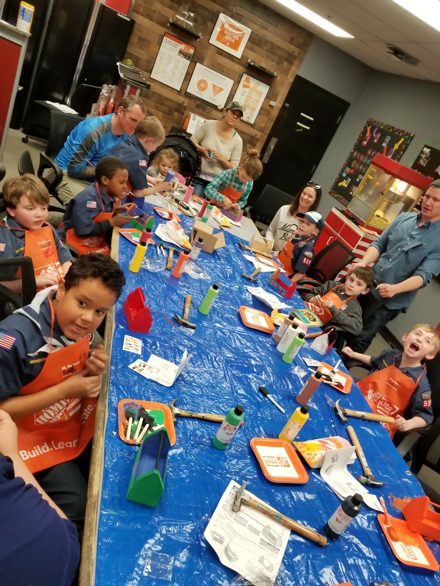 monseadams's tweet photo. Boy scouts workshop @3909 @KyleBollman @Shannondepot @drewcaram @LanceLwilli79 #SWBEST #D262FURY https://t.co/efe4K0dzAd