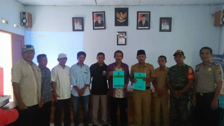 B_deroAR's tweet photo. Desa Calabai kec. Pekat kab Dompu prop ntb, menyampakan keterangan penyelenggaraan pemerintahan desa tahun 2017.....
#manfaatdanadesa
#tppi_NTB #tppintb
@jokowi @EkoSandjojo @anwsanusi @taufikmadjid71 @fachrilabalado @AhmadErani @DirjenPPMD https://t.co/pbCcieZX2b