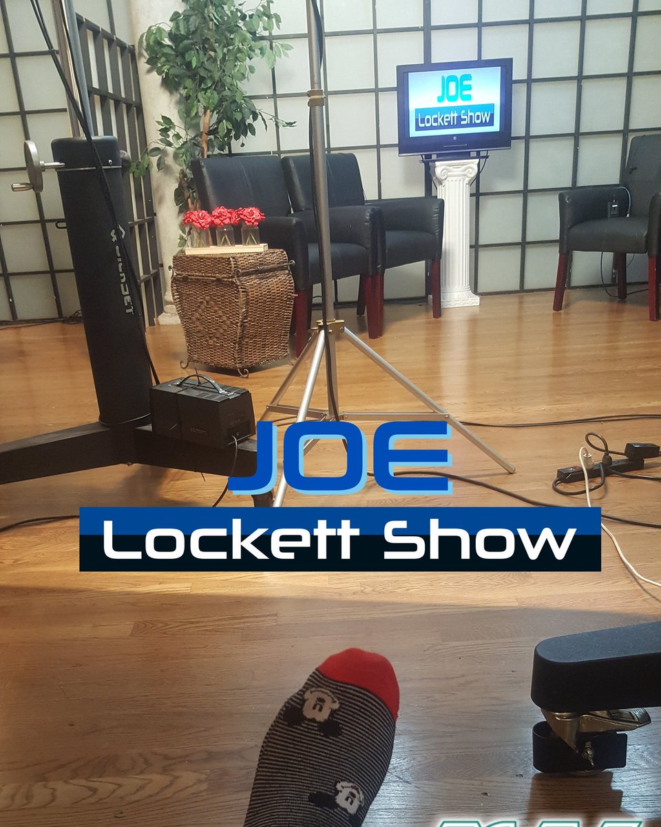 LocketNMediaNet's tweet photo. Grab your cozy pair of socks and get ready to Lockett iN at 8pm cst ACN Channel 80 Charter Cable or live online
Real Talk Real Issues with Joe Lockett
.
.
#JLShow #Beardgame #sockgamestrong #Ipartyinmysocks #TroyManson #KingOfTheSockGame https://t.co/F4XgGBx5EG