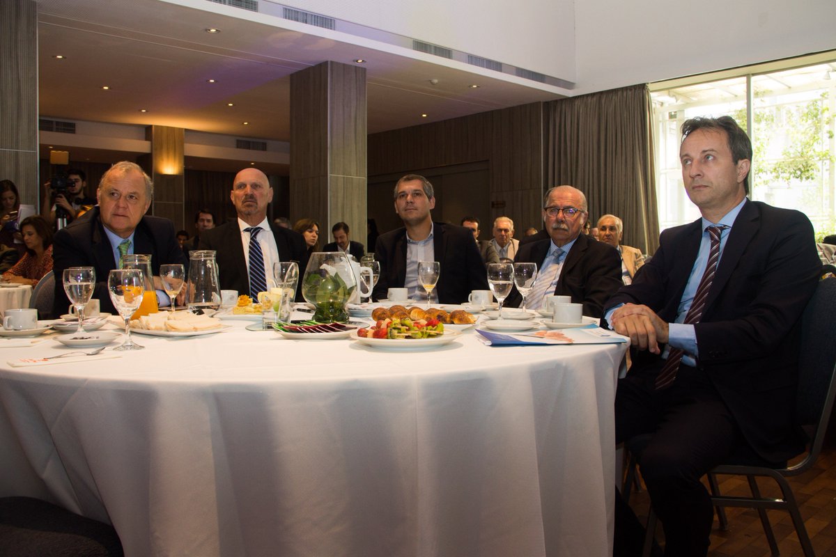 BolsaCordoba's tweet photo. 📌 ¡Te invitamos a ver todo lo que la presentación de #EconomíaArgentina #HablaElInterior nos dejó! Pasa por nuestro Facebook y repasa los mejores momentos 🙂
Ingresa al link 👉 https://t.co/CMWZvh0tE5 https://t.co/oRdHJIgwQ8