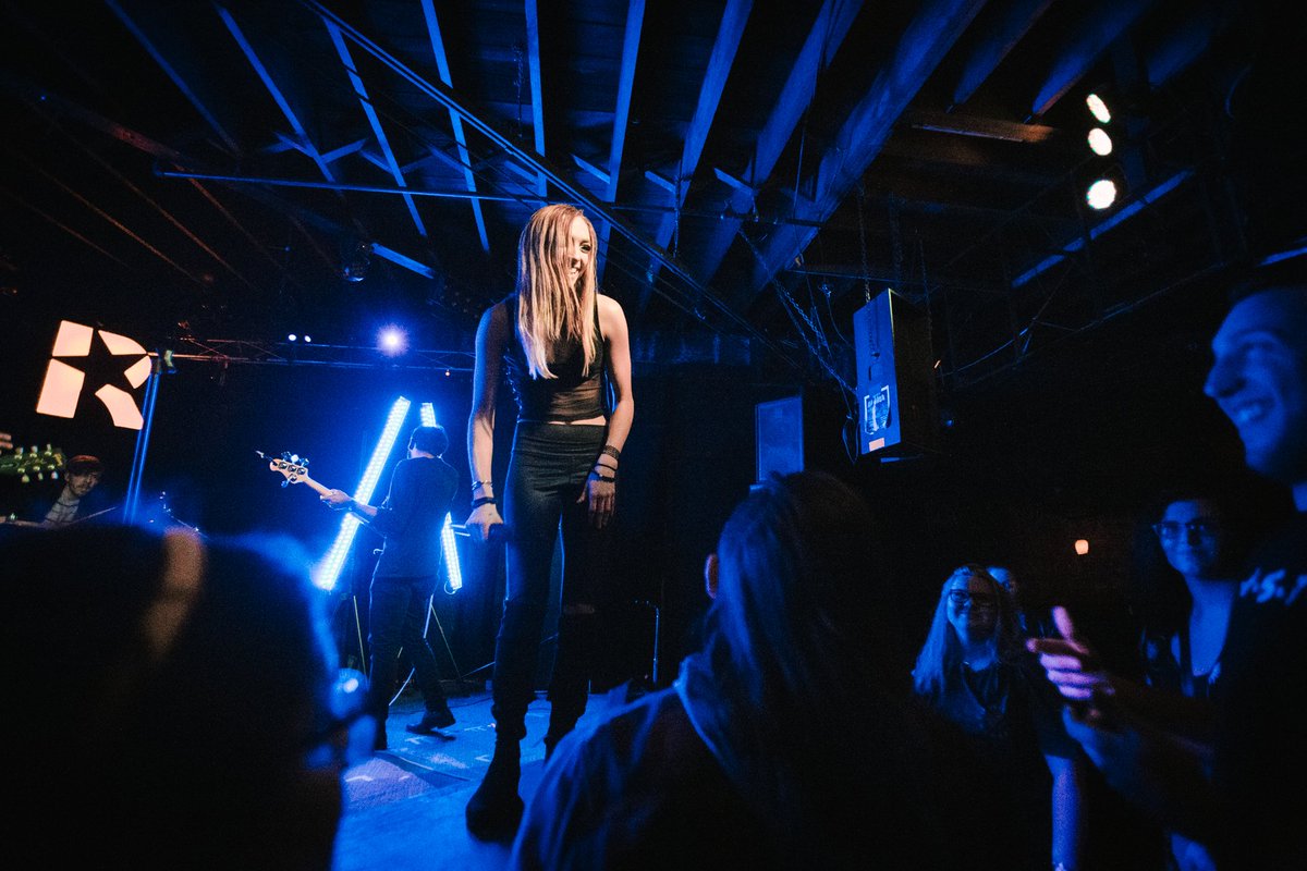 hopevista's tweet photo. Last night was completely unreal. 
📸 @ittybittyholly https://t.co/IejvzrGuIy