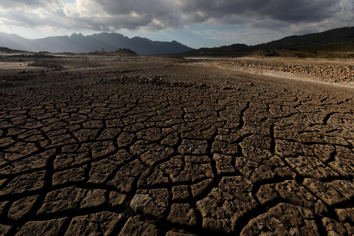 #SouthAfrica's Cape #Town faces severe #Economic troubles over #Drought: Moody's: mambolook.com/link/16169993, mambolook.com/africa, duniayote.com/africa
