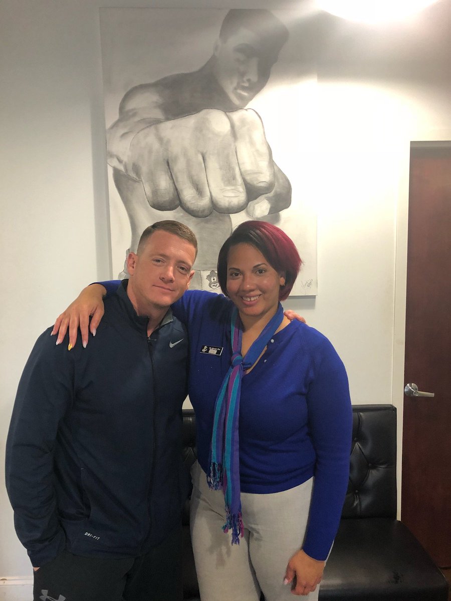 CLTthunder's tweet image. Welcome to the City!! QB for the Carolina Energy #BoBartik &amp;amp; Shoutout to the best #femalebarber in CLT #nogrease #BoKnowsliteracy #ready2serve #readingisFUNdamental @TheIdeaPeople @JustAchicken_ @ReadCLT @RPCharlotte @bublywater @KelliBartik @BojanglesCol