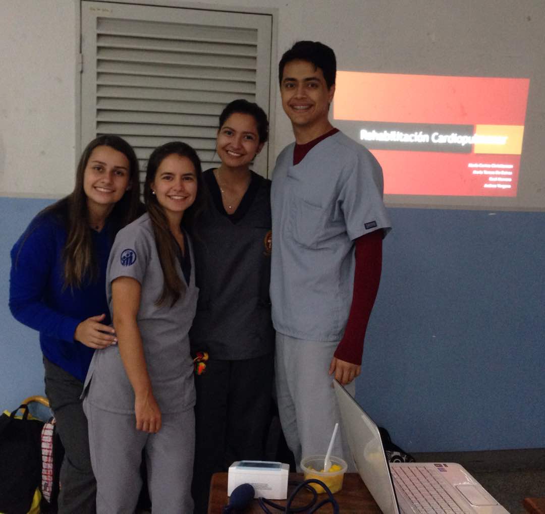 ConectateconCUR's tweet image. Stand de Fisioterapia cardiopulmonar