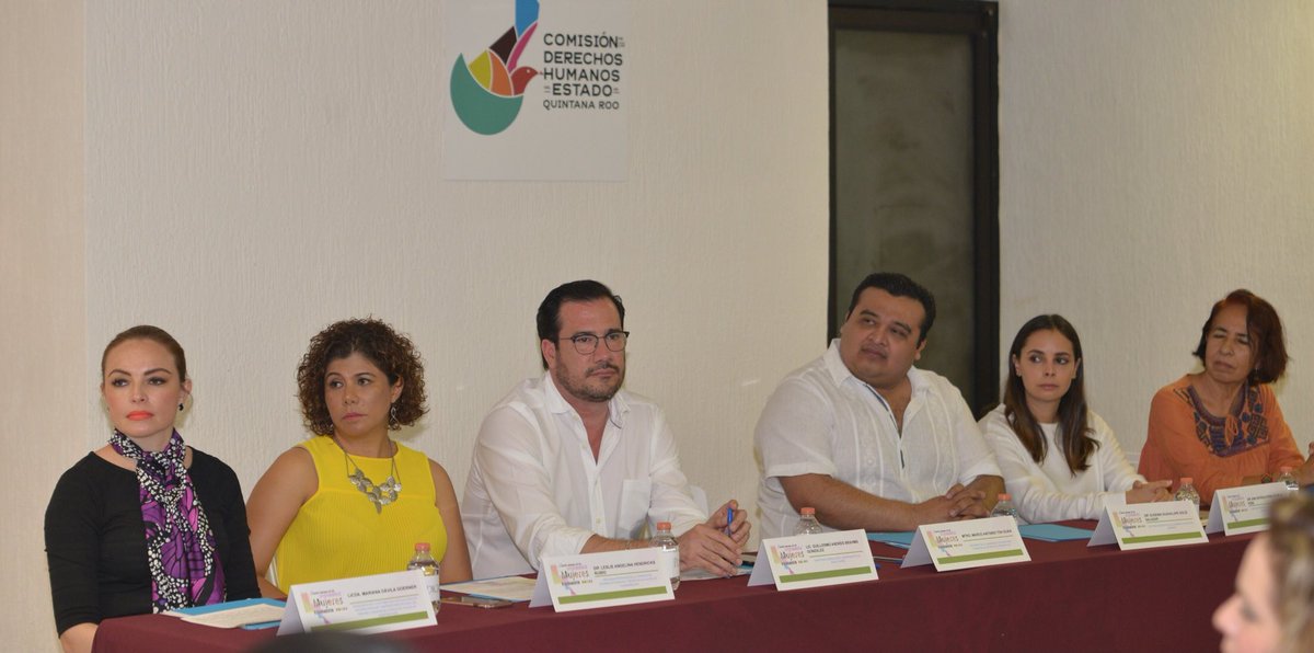 AytoCancun's tweet photo. Reconoce gobierno de #BJ lucha de las mujeres para lograr equidad de género. Inauguración de los trabajos alusivos a la  “4ta  Semana de los  Derechos de las  Mujeres 2018”,organizada por la Comisión  Estatal de Derechos Humanos de Quintana Roo, en el  marco del mes  de la  mujer https://t.co/TYpS4IX2pn
