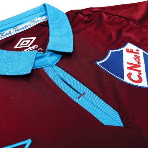 decanocomuy's tweet photo. Un administrador tiene la camiseta homenaje a Abdón secuestrada. Para entregarla pide 1000 RT en 48hs. Si logran esta cifra se sortea entre los que den RT, sino se la queda. #AbdonLeyenda https://t.co/7PBihzcTmk