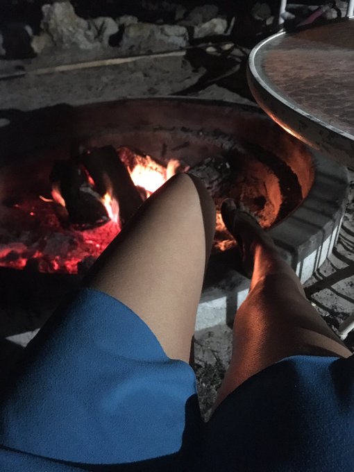Bonfire time. Chilly weather. Fire feels great! https://t.co/kO16PPjil9<a href="/tag/notools"class="tags"><span>#notools</span></a>