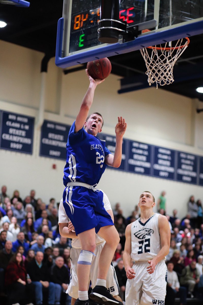 PlummerAl's tweet photo. Congrats to GHS Boys Basketball team!  They defeated Wethersfield tonight &amp; advance in the tournament. @GburyAthletics https://t.co/KdDl2UI1XR