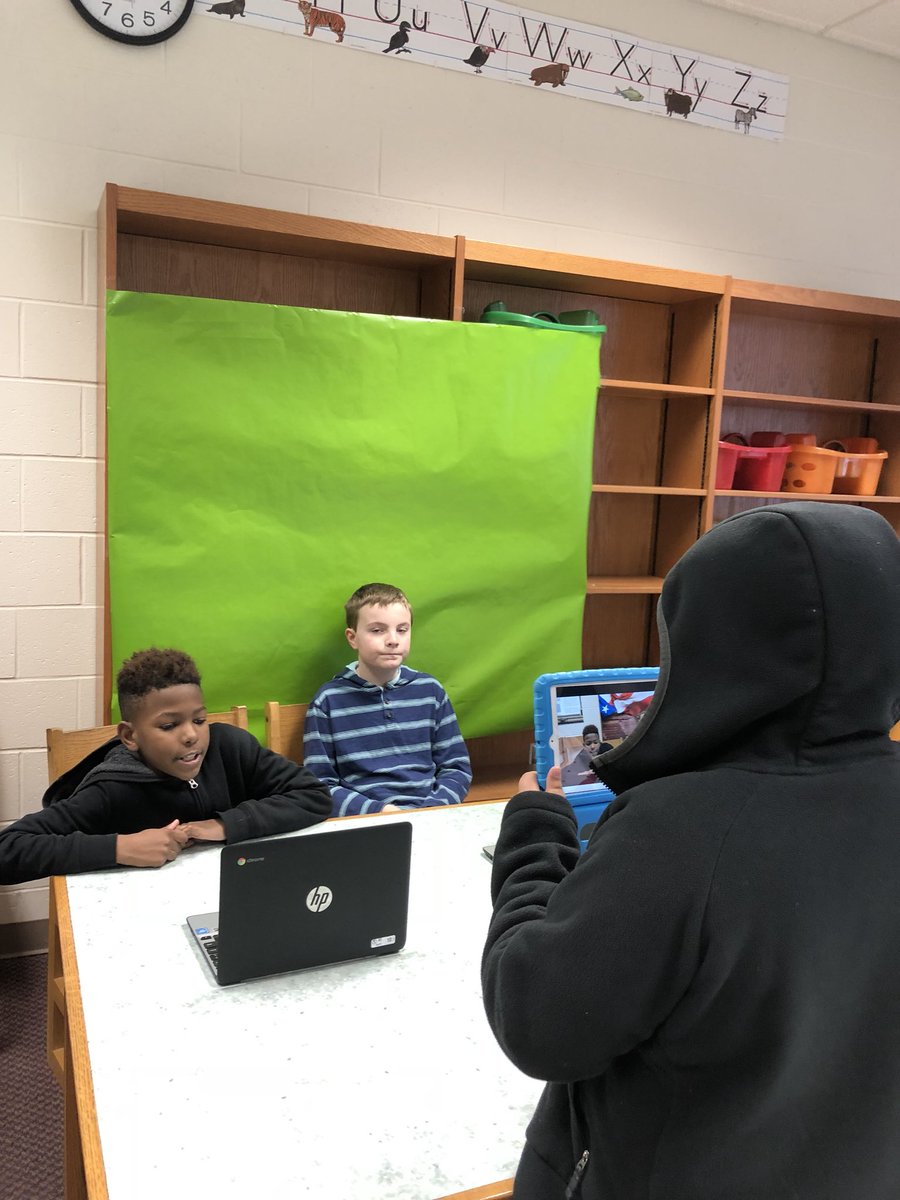 IndyACTaylor's tweet photo. @KitleyCougars 3rd-5th gr. students are learning how to use the green screen with the @DoInkTweets app this week. #makerspace #wearekitley https://t.co/lhvKweQsTz